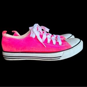 EpicStep ladies, hot pink size 6 sneaker, good condition white laces